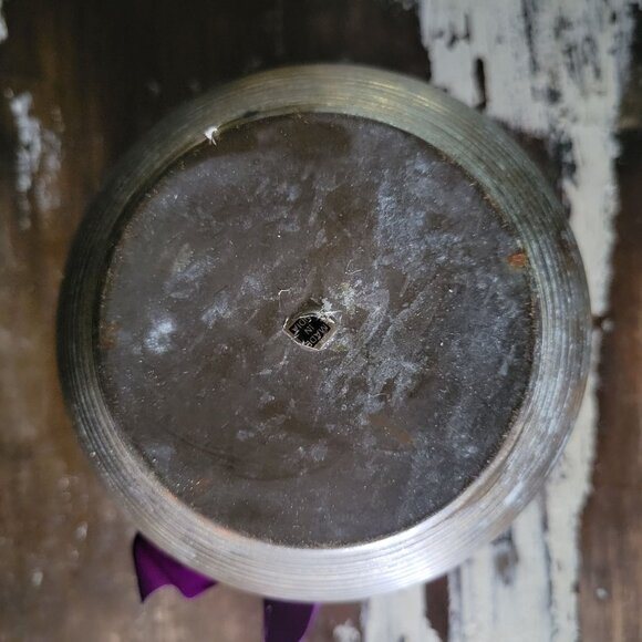 Vintage Ribbed Brass Squat Vase, Vintage Brass Vase - Picture 6 of 6